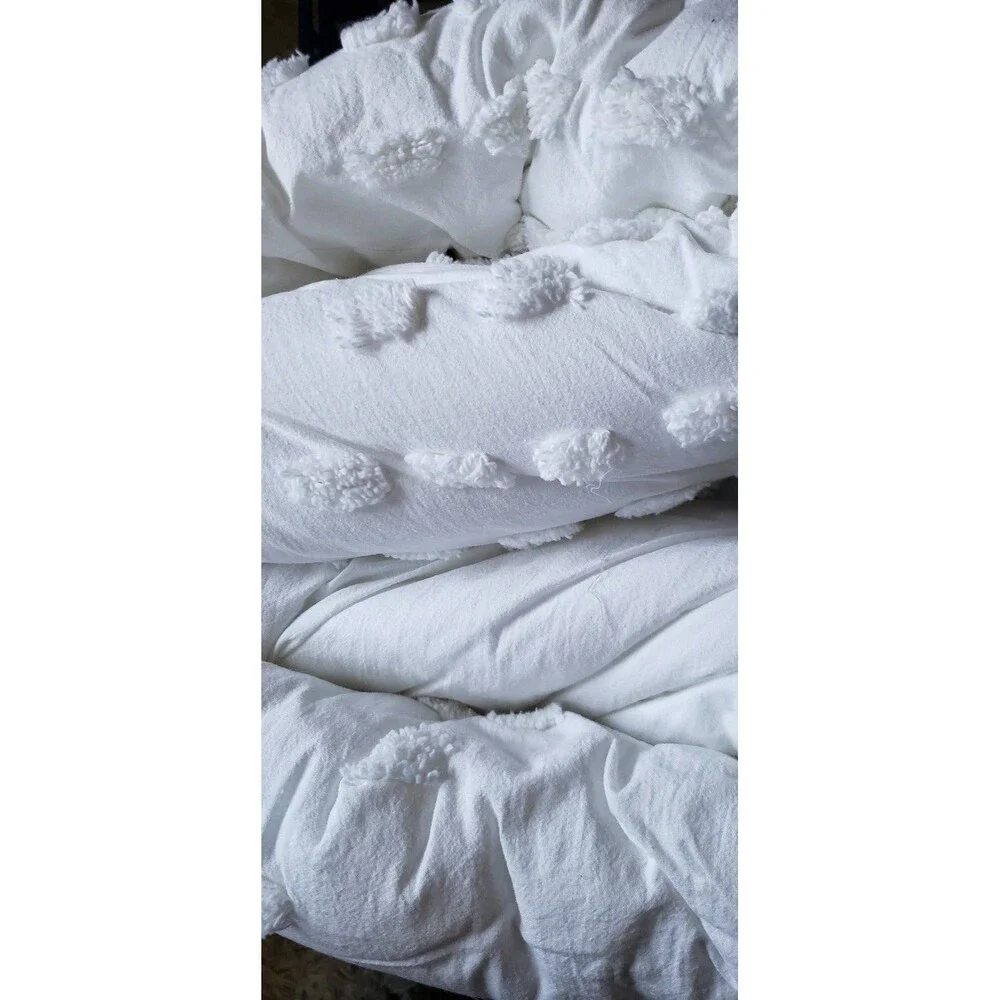 NWT Michaela Tufted Triangles 3-Piece Full/Queen Comforter Set in Bright White